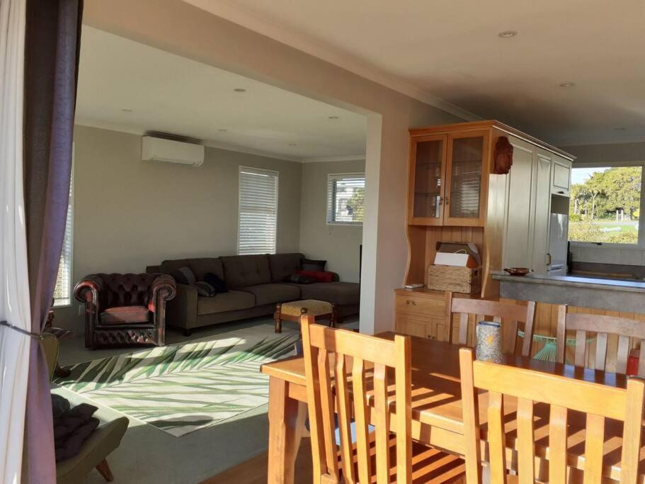 3 Bedroom Holiday Home In Prime Kaikoura Location! Bagian luar foto
